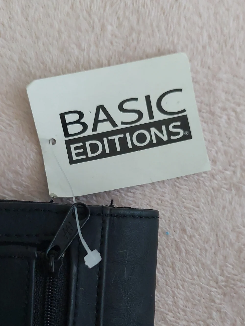 BASIC EDITIONS Classic Black Fold Bi-Fold Wallet with Brass Accent NWT